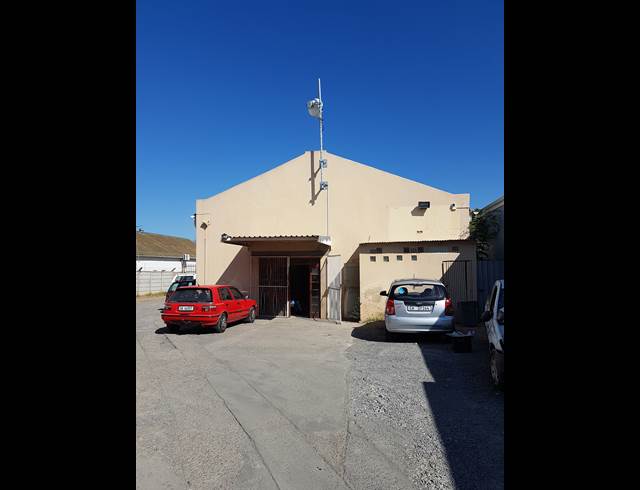 Business property to rent in WORCESTER CENTRAL