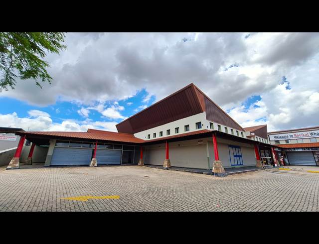 1,423M² WAREHOUSE RENTED IN NELSPRUIT CENTRAL