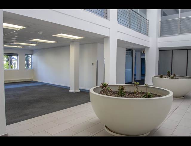 10,744M² OFFICE TO LET IN RANDJESPARK