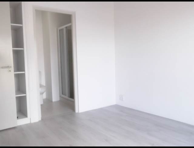 2 bed property to rent in OBSERVATORY