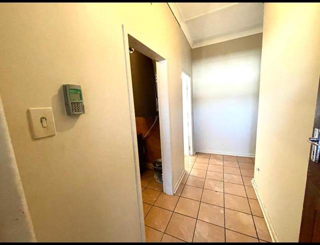 2 BEDROOM PROPERTY TO RENT IN DIE BULT