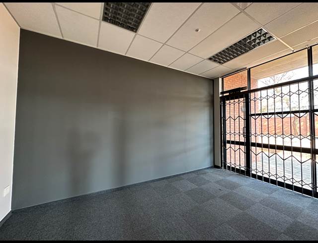 141.60M² OFFICE TO LET IN HIGHVELD TECHNOPARK