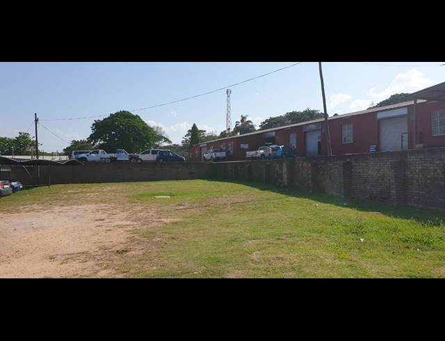 130M² BUILDING TO LET IN WHITE RIVER CENTRAL