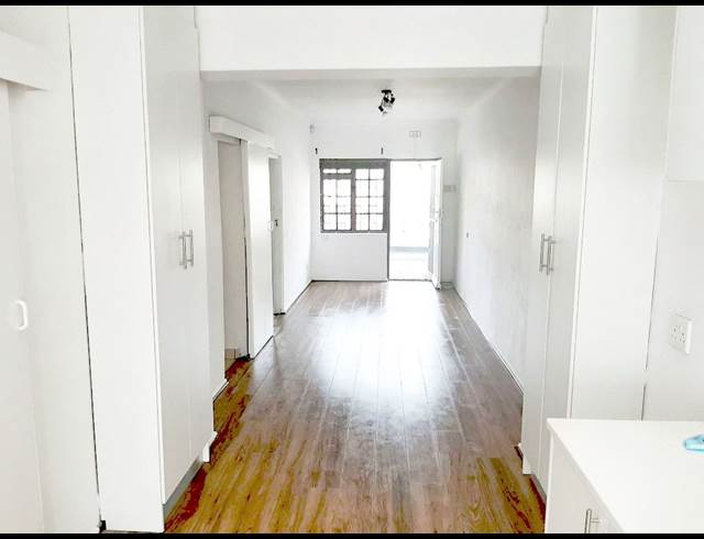 2 bed property to rent in SCHOTSCHE KLOOF