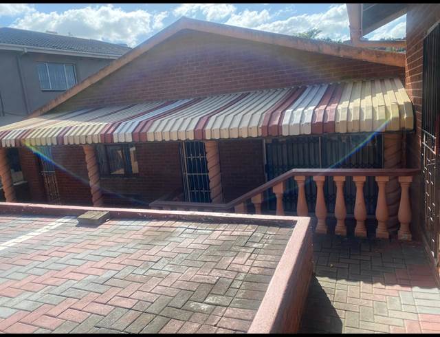 1 BEDROOM ROOM TO LET IN RESERVOIR HILLS
