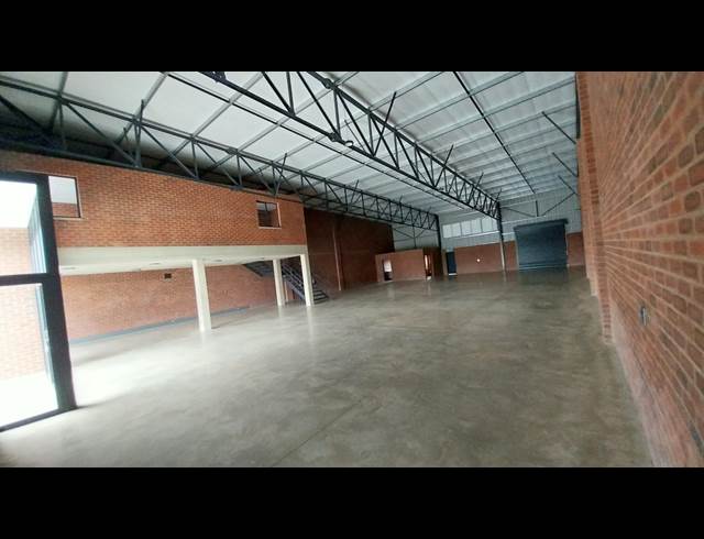 1,400M² RETAIL TO LET IN MONTANA TUINE