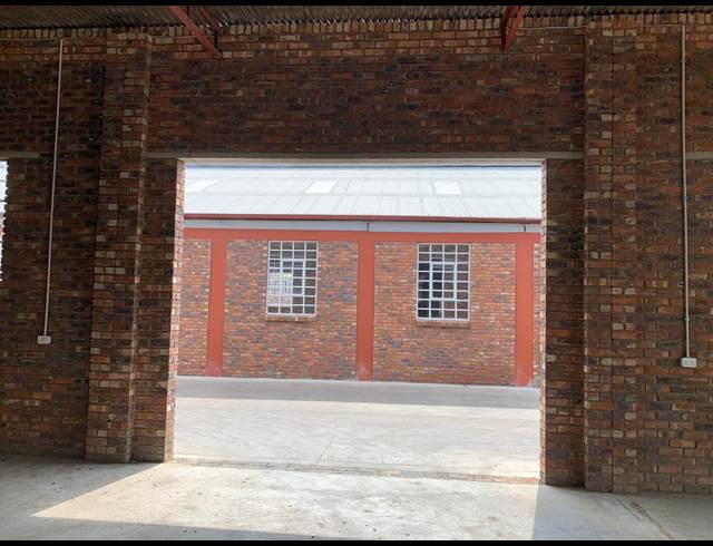 200M² WAREHOUSE TO LET IN ANDERBOLT