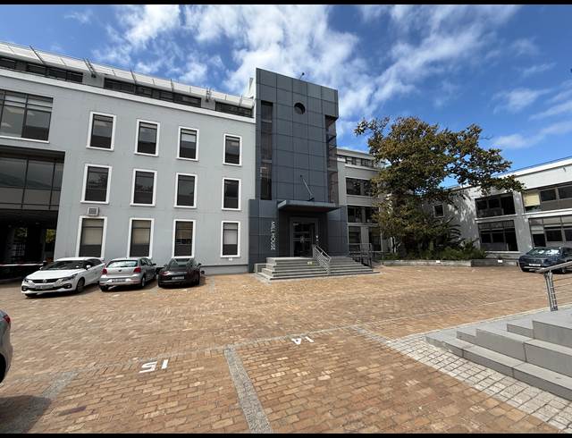 310M² OFFICE TO LET IN NEWLANDS