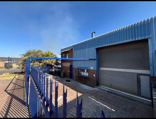 509M² WAREHOUSE TO LET IN SEBENZA