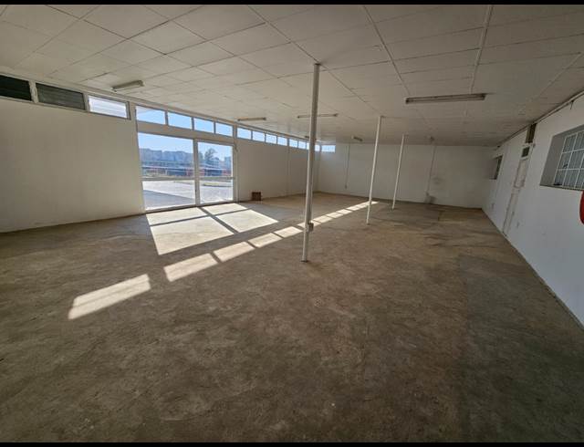 640M² BUSINESS TO LET IN NORTH RIDING