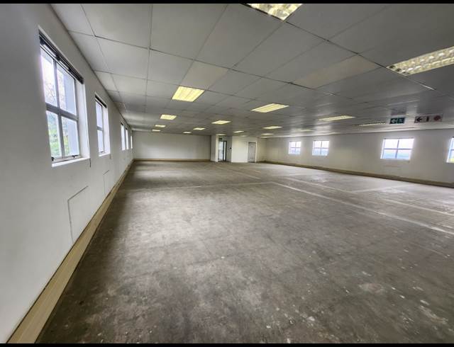 586M² OFFICE TO LET IN HALFWAY GARDENS