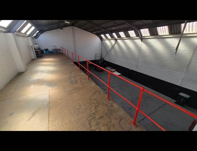 320M² WAREHOUSE TO LET IN KILLARNEY GARDENS