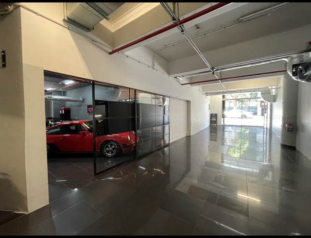 240M² RETAIL TO LET IN CAPE TOWN CITY CENTRE