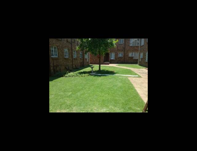 2 bed property to rent in MOREHILL