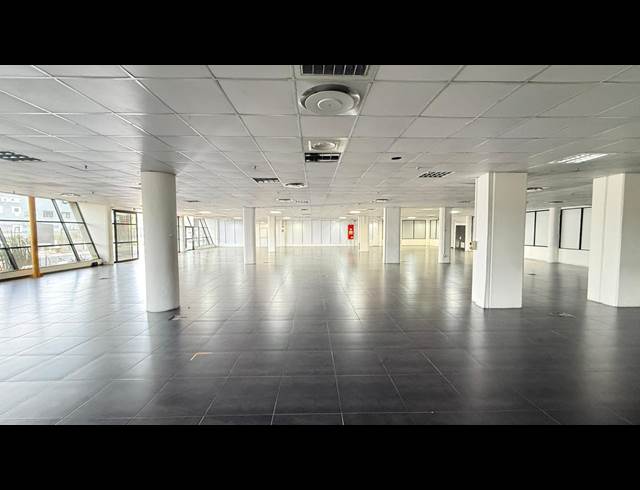 2,248M² SHOWROOM TO LET IN UMGENI BUSINESS PARK