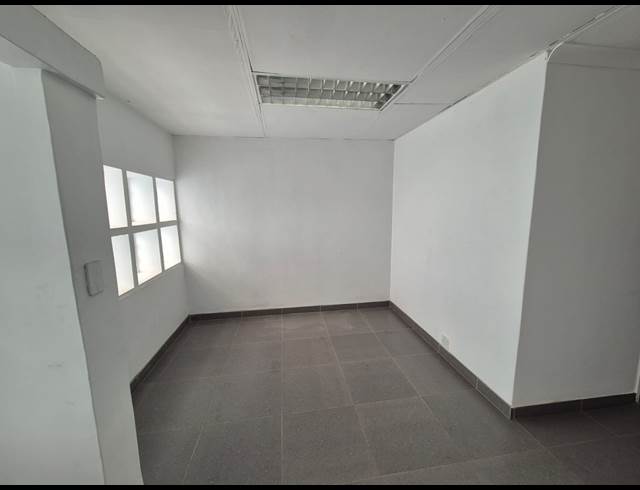 123M² WAREHOUSE TO LET IN ELSIES RIVER INDUSTRIAL