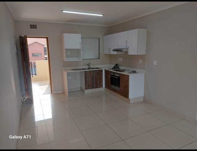 2 BEDROOM APARTMENT TO LET IN UMHLANGA RIDGE