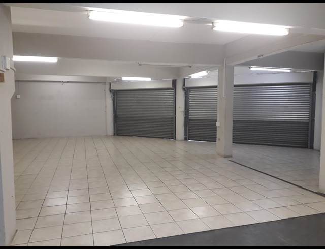 176M² RETAIL RENTED IN VILLIERIA