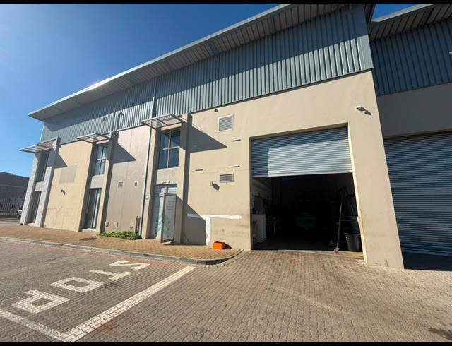 296M² WAREHOUSE TO LET IN BRACKENFELL CENTRAL