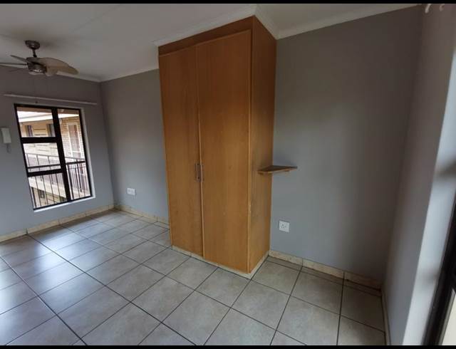 1 BEDROOM PROPERTY TO RENT IN DIE BULT
