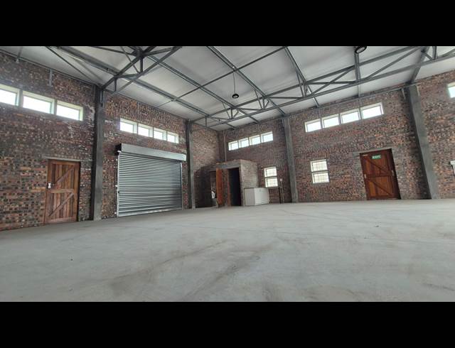 195M² WAREHOUSE TO LET IN SUNNYDALE