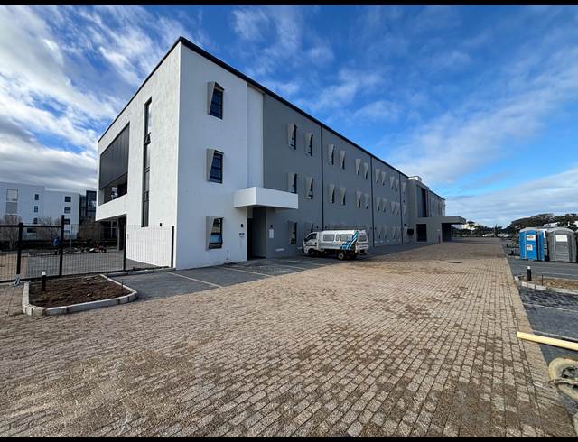 98M² MEDICAL SUITE TO LET IN PAARDEVLEI
