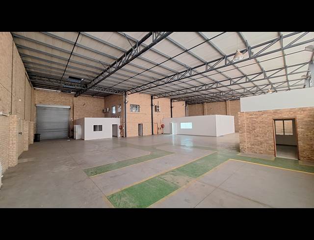 963M² WAREHOUSE TO LET IN NORTH RIDING