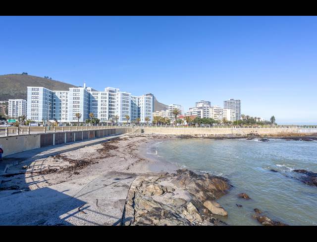 1 BEDROOM APARTMENT RENTED IN MOUILLE POINT