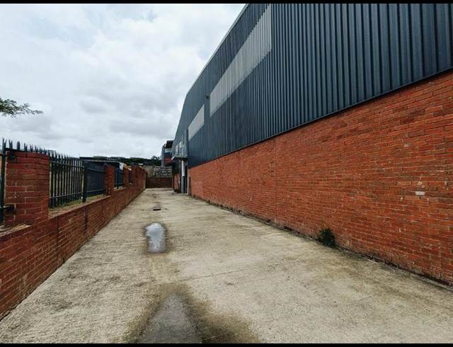 INDUSTRIAL PROPERTY TO RENT IN COSMO BUSINESS PARK