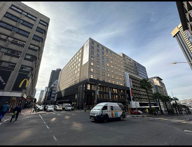 1,220M² OFFICE TO LET IN CAPE TOWN CITY CENTRE
