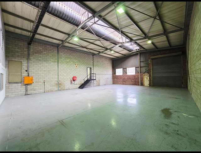 378M² WAREHOUSE TO LET IN KYA SANDS