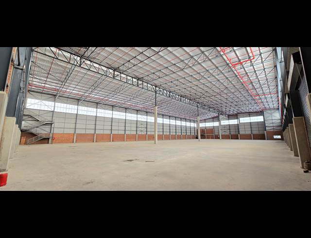 7,731M² WAREHOUSE TO LET IN NORTH RIDING