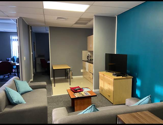 118M² OFFICE TO LET IN STEENBERG