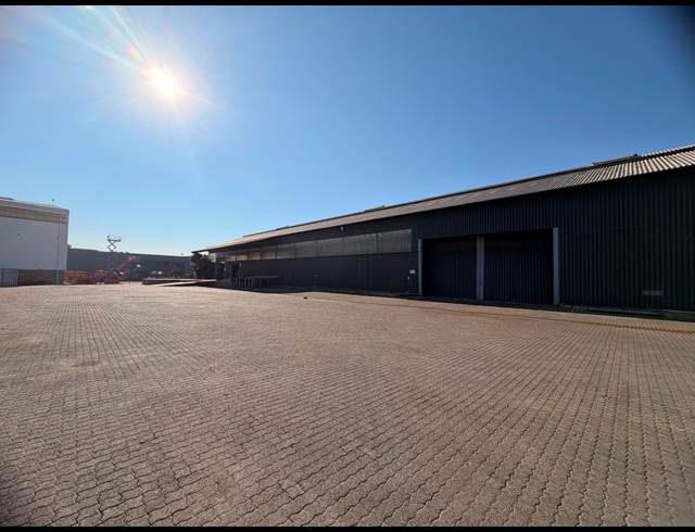 6,797M² WAREHOUSE TO LET IN TUNNEY
