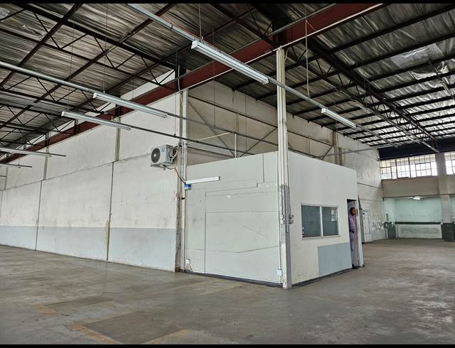 7,011M² WAREHOUSE TO LET IN PRETORIA WEST