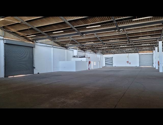 1,810M² WAREHOUSE TO LET IN EPPING INDUSTRIAL