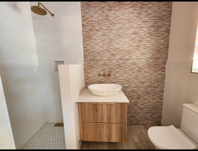 4 bed property to rent in BERGVLIET