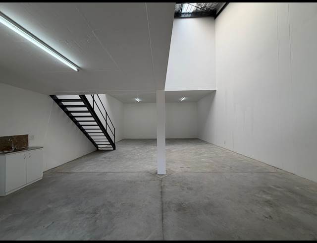 292M² WAREHOUSE TO LET IN BARBEQUE DOWNS