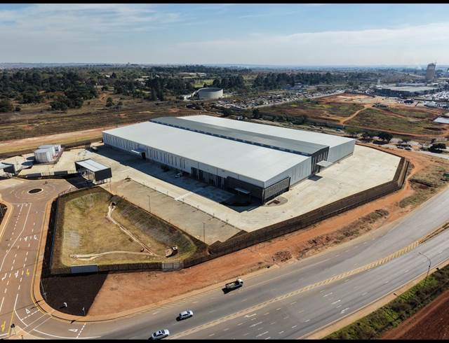 22,455M² WAREHOUSE TO LET IN WITFONTEIN