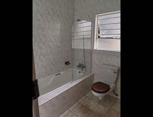 1 bed property to rent in GLEN MARAIS