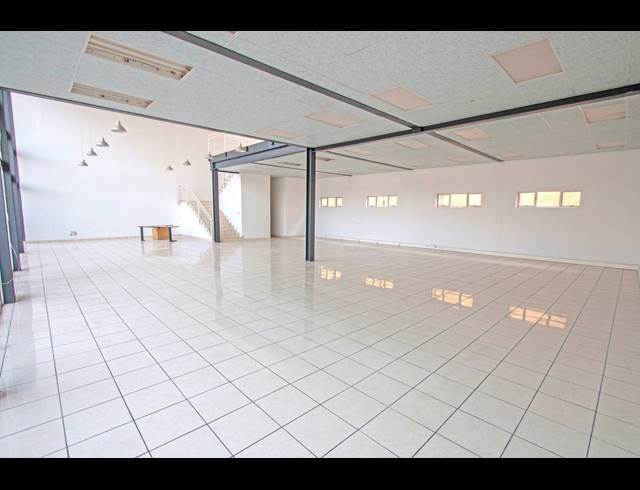 428M² RETAIL TO LET IN NORTH RIDING
