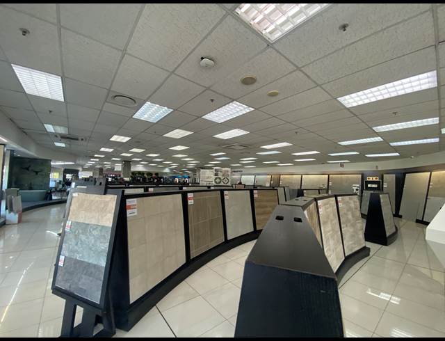 2,350M² SHOWROOM TO LET IN PAARDEN EILAND