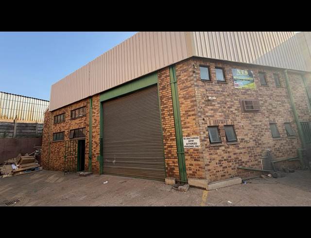 350M² WAREHOUSE TO LET IN PRETORIA WEST