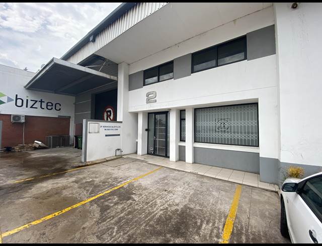 600M² WAREHOUSE TO LET IN RIVERHORSE VALLEY