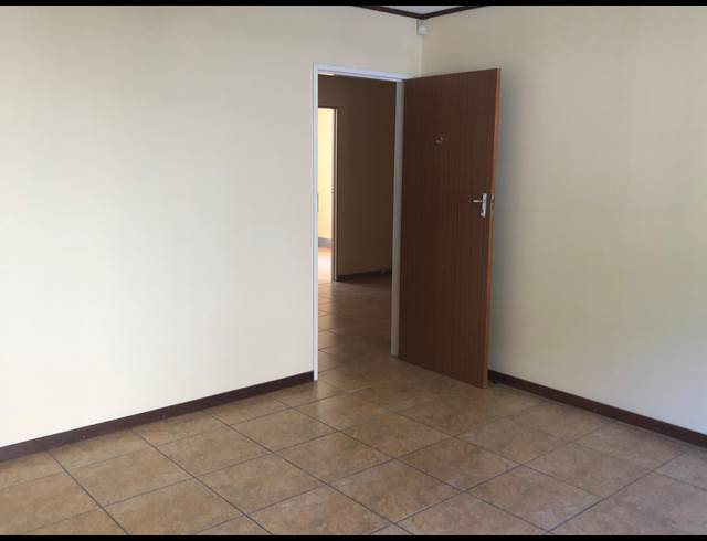 75M² OFFICE TO LET IN NELSPRUIT CENTRAL