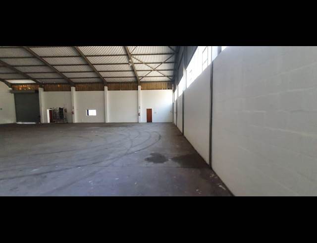 600M² WAREHOUSE TO LET IN EPPING INDUSTRIAL