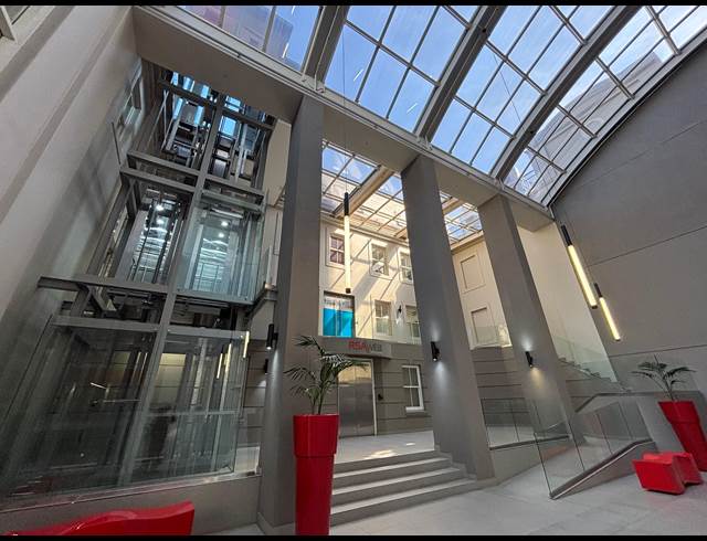 979M² OFFICE TO LET IN CAPE TOWN CITY CENTRE