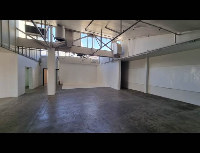 450M² BUSINESS TO LET IN WOODSTOCK