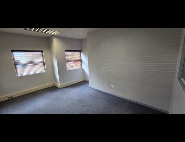 252M² OFFICE TO LET IN NELSPRUIT EXT 1