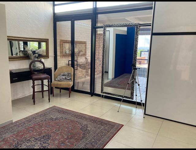 OFFICE PROPERTY TO RENT IN LONEHILL